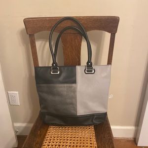 Beautiful Tignanello leather satchel. Perfect used condition.